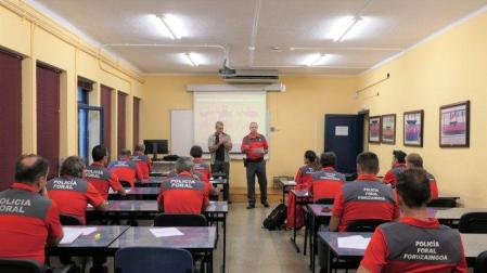 Agentes de la Policía Foral, en el curso de Protección Medioambiental