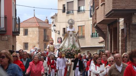 Instante de la procesión de la Virgen de la Merced celebrada este sábado por el casco histórico de Corella.