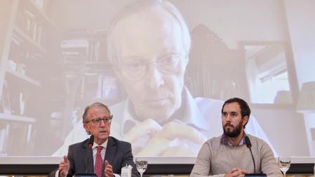Desde la izda., Aladino Colín, presidente de Co.Ciudadana, y Luis Javier Fernández (InPactos). Detrás, Josep Piqué en videoconferencia