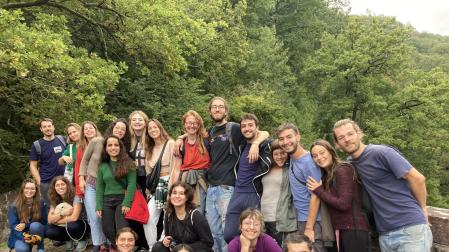 Foto de familia de los participantes en el encuentro en Santesteban