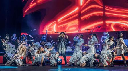 El próximo 10 de diciembre el pabellón Navarra Arena acogerá la gira del espectáculo musical tributo a Mecano: Kiss FM 20 Aniversario