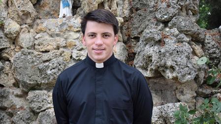 El sacerdote Renato Nahuel Bettini, fallecido en un accidente de tráfico en Caparroso