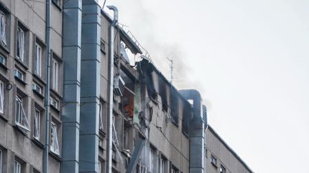 Un edificio de Kiev, dañado por el ataque con un dron kamikaze