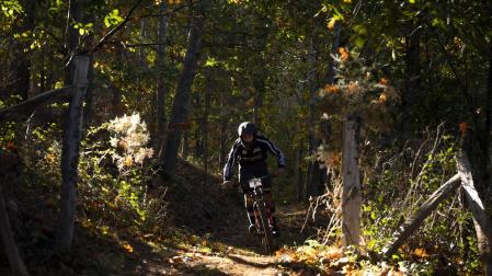 Fotos del Bike Enduro y de la carbonera de Irrisarri Land./