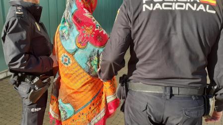 Una de las personas detenidas por la Policía Nacional por matar a su hija