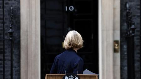 Liz Truss, tras un discurso desde el portal del número 10 de Downing Street