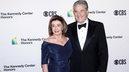 Nancy Pelosi junto a su marido, Paul Pelosi en una imagen de noviembre de 2019