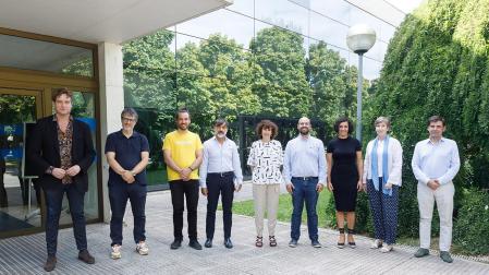 De izquierda a derecha, los miembros del jurado: Maiorga Ramírez, Francisco Falcone, Javier Vidorreta, Rafael Lara, Cristina Bayona, Javier Goicoechea, Iosune Pascual, Victoria Alfonso e Ignacio Ugalde.