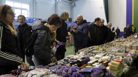 Detalle de la feria de artesanía celebrada hace tres años en Irurtzun