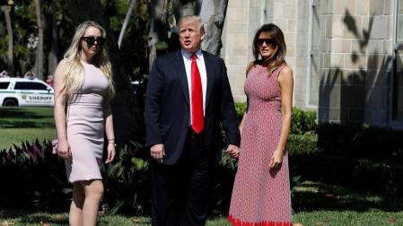 Tiffany Trump, junto a su padre Donald Trump y Melania Trump, en una fotografía de archivo