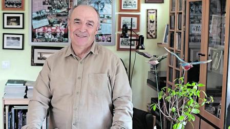 El fotógrafo Miguel Bergasa en su lugar de trabajo, esta semana