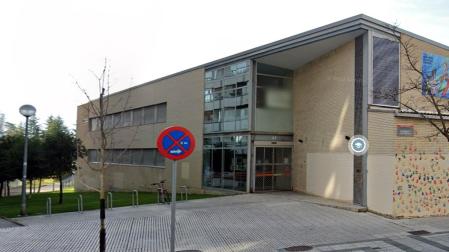 Acceso del Centro de Educación Especial Andrés Muñoz Garde de Pamplona