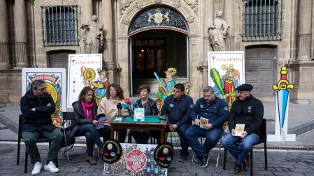 Presentación del evento en la Plaza Consistorial