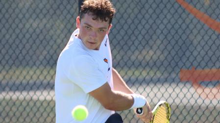 Iñaki Montes, en un torneo con la Universidad de Virginia