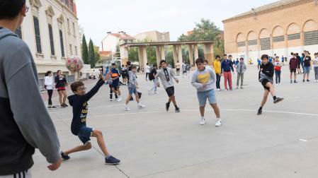 Instante de un partido de futbito de los ‘Recreos Deportivos’ del Colegio Jesuitas Tudela