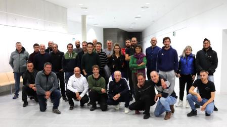 Parte del grupo de voluntariado se reunió en Tafalla para participar en la segunda asamblea