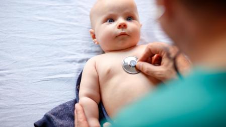 La bronquiolitis afecta especialmente a menores de dos años