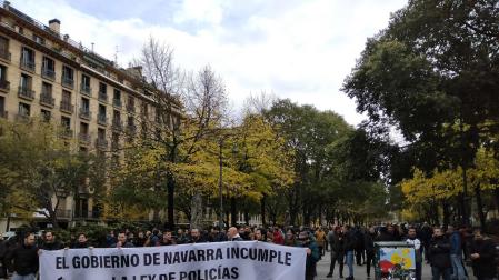 Concentración de policías forales para reclamar la reglamentación de la Ley de Policías de Navarra, este jueves ante el Parlamento

EUROPA PRESS

24/11/2022