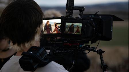 Rodaje de 'Atxondite', de Nuria Rubió, cortometraje rodado en Allo para 'Navarra, Tierra de Cine 2022'