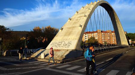 *A: JOSE CARLOS CORDOVILLA 
*F: 30-11-2022
*P: 
*L: PAMPLONA 
*T: PUENTE DE LAS OBLATAS