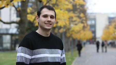 Aimar Yeregui Bacaicoa, ganador del premio concedido por la Asociación Universidad y Discapacidad