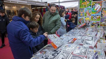 La Feria de Navidad cuenta con una variedad de productos para toda la familia