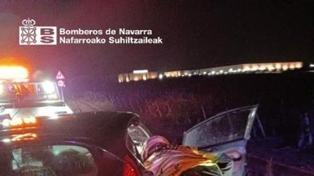 Uno de los vehículos accidentados en NA-134