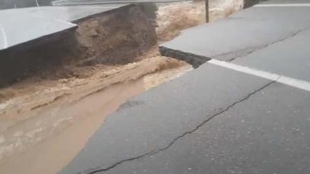 Las intensas lluvias caídas en Extremadura han provocado el corte de la carretera nacional entre las dos provincias