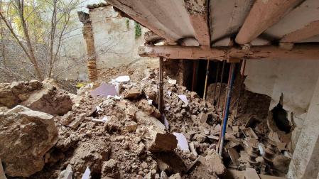 Imagen de la vivienda ubicada en el número 8 de la calle Cofrete de Tudela que se ha derrumbado.