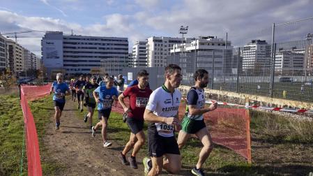 Imágenes del I Cross Pamplona en el Soto Lezkairu