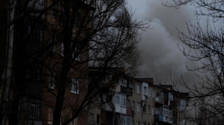 Bloque de apartamentos en la localidad ucraniana de Bajmut dañado por los ataques rusos el día de Navidad