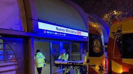 Emergencias de Madrid, a la entrada de la estación