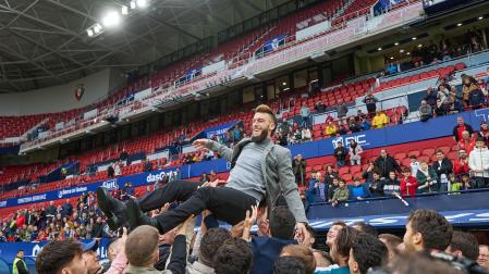 Fotos de la despedida de Roberto Torres en El Sadar./