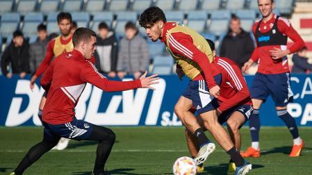 Diego Moreno y Abde durante el entrenamiento en Tajonar