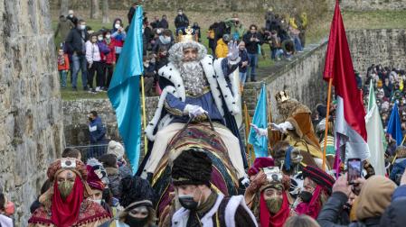 Las Cabalgatas de los Reyes Magos regresan esta tarde a las calles navarras.