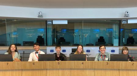 Abierto el proceso para que seis adolescentes de Pamplona viajen este año con ‘Destino Bruselas’