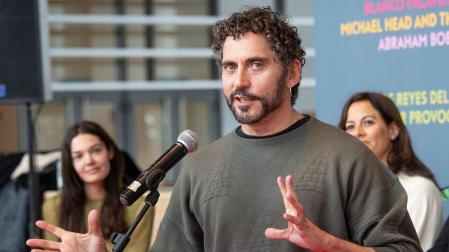 El actor y director de cine Paco León, en la rueda de prensa previa a la entrega de los premios "A de Actual", en Logroño