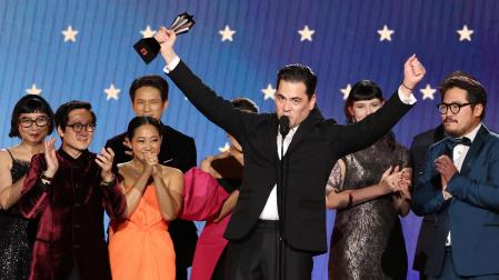 Entrega y alfombra roja de los Critics Choice Awards