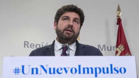 Fernando López Miras, presidente de la Región de Murcia, en la comparecencia en la que ha comunicado los cambio en el gobierno