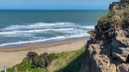 El balneario nudista de La Escondida, en Mar de Plata (Argentina)