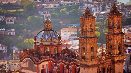 Iglesia dedicada a santa Prisca, de estilo colonial, en la localidad mejicana de Taxco de Alarcón