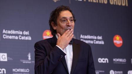 El director de cine Agustí Villaronga posa en el photocall de los XII Premios Gaudí que concede la Academia del Cine Catalán, en Barcelona (España), a 19 de enero de 2020