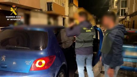 Un detenido en Dos Hermanas por la tenencia y difusión de 350 vídeos de pornografía infantil