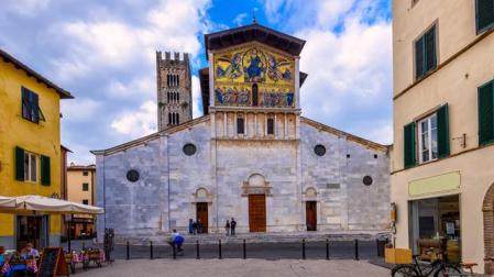 El santoral del 7 de febrero homenajea a San Ricardo Rey. En la imagen, la iglesia de San Frediano en Lucca (Italia), donde fue sepultado