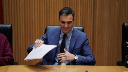 El presidente del Gobierno, Pedro Sánchez, preside una reunión del Grupo Parlamentario Socialista, en el Congreso de los Diputados, este martes