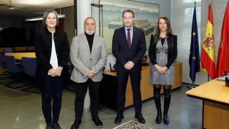 De izda a dcha: Ana Burusco, Juan Cruz Cigudosa, Ramón Gonzalo y Mar González