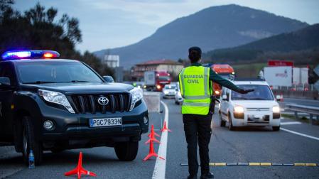 Control en Santesteban donde fue detenido un hombre por usurpación de identidad