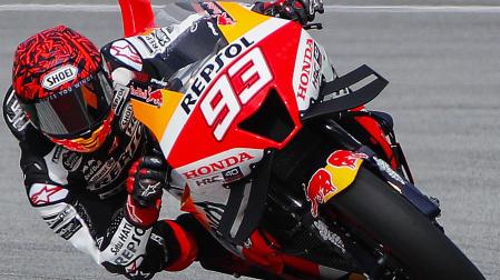 Marc Márquez durante las pruebas en Sepang.