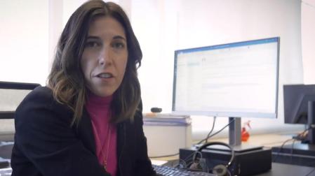 Idoia Esparza es una de las integrantes de TracasaWomenTIC que aparece en el vídeo 'Súmate al impulso STEM'