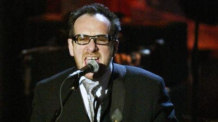 Elvis Costello, durante un concierto en el año 2003